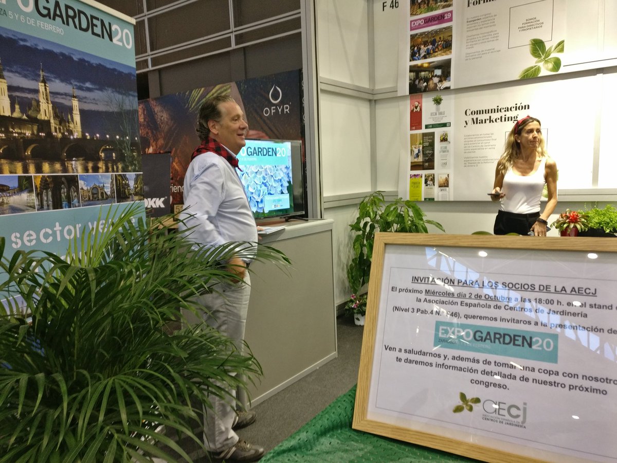 Iberflora's tweet photo. Presentación oficial en #Iberflora19 la próxima edición de #Expogarden, que tendrá lugar en Zaragoza el 5 y 6 de febrero, una edición que seguro sorprenderá a sus asociados, colaboradores e invitados

#AECJ #Expogarden20 #centrosdejardineria #gardencenter @AECJardineria https://t.co/GDjEFRfYTF