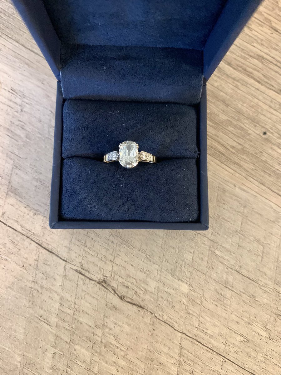 TheBakeClubLA's tweet photo. We had the best time finding our ring with Tommy from @TrumpetandHorn - I couldn’t be more thrilled!!! #engaged #antique #vintage #empirestate https://t.co/bfru7KCkei