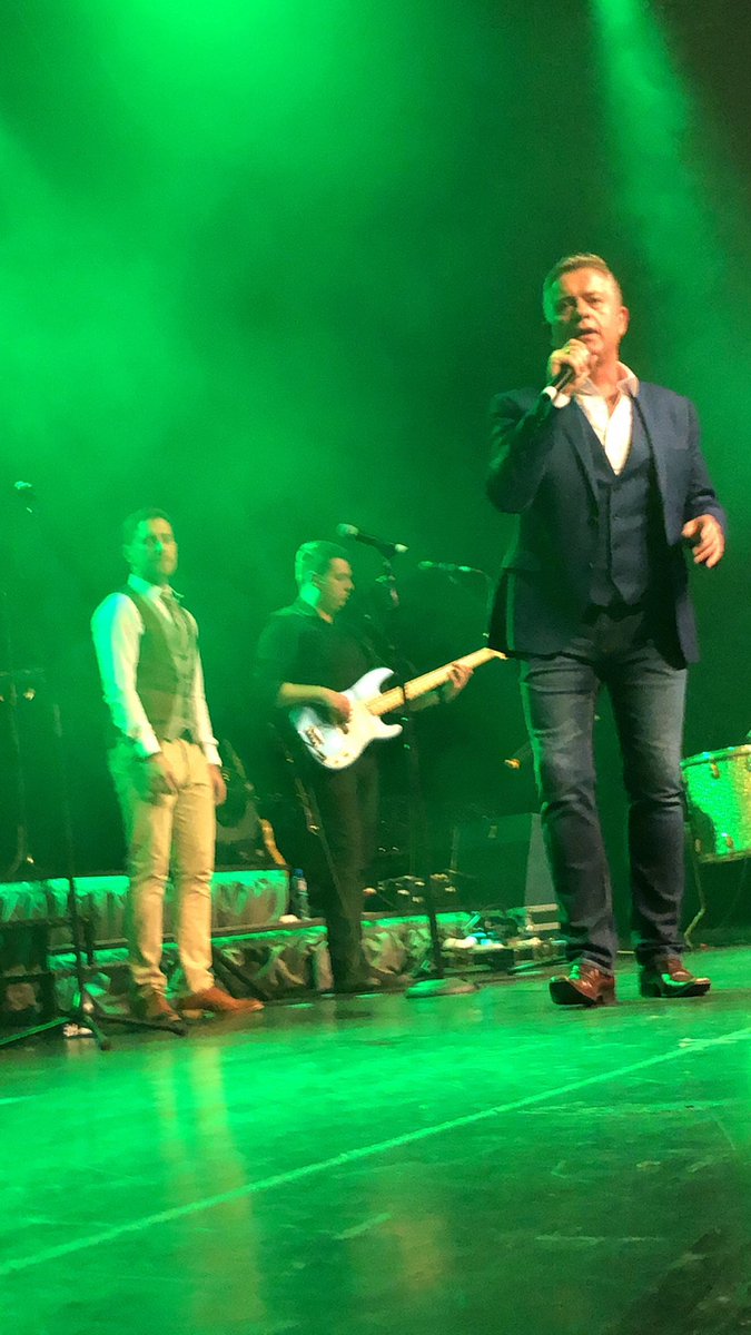 thekirwansfanc1's tweet photo. Some more photos of Dominic & Barry Kirwan performing as part of Nathan Carters Weekend in The INEC, Killarney ππΆ #DominicKirwan #BarryKirwan #NathanCarterWeekend #INEC #Killarney https://t.co/HpJDtT6qiF