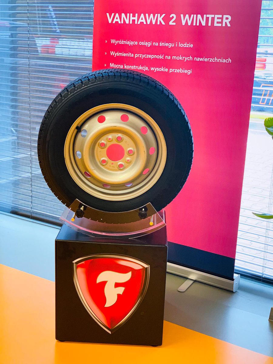 Motocaina's tweet image. Dziś sprawdzamy na Torze Modlin nową, wielosezonową oponę Firestone Mutiseason generacja 02! 🚗 #tormodlin #firestone