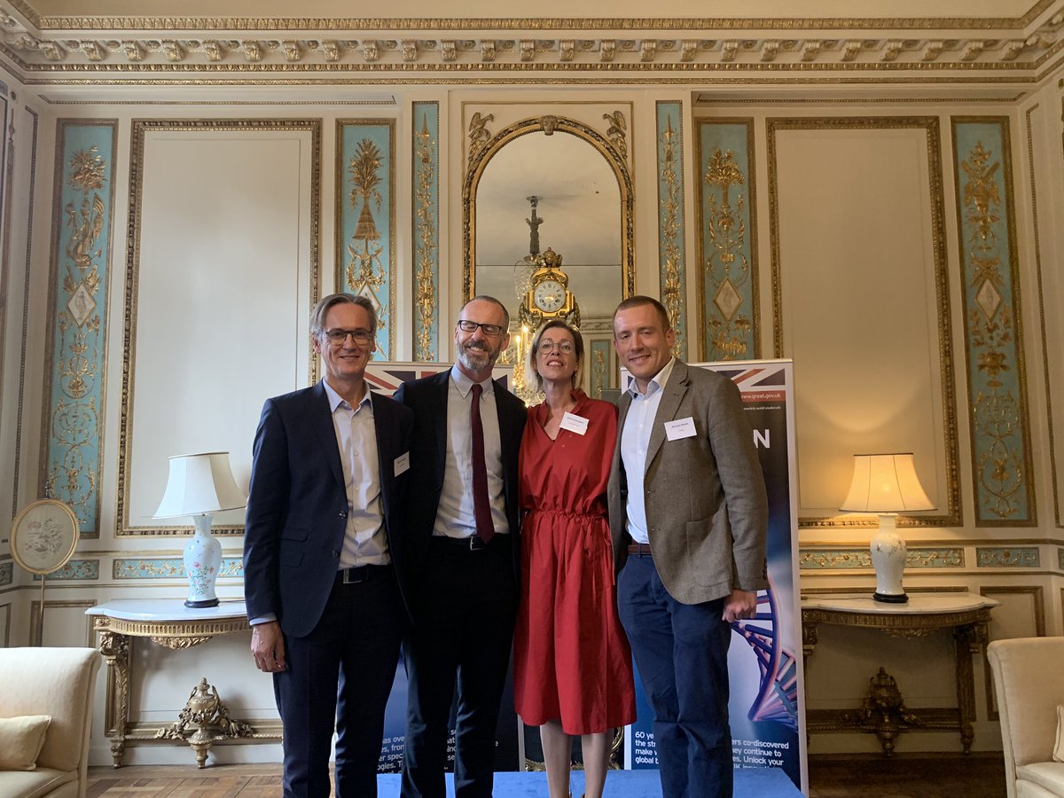 helloruz's tweet photo. What an amazing day. When I and the UKTI team came together 4 years, little did we realise that we would get this far. Great startups, awesome location and the Ambassadors . @UKinBelgium @tradegovukBEL @InvestinGREAT
#investinGREAT #UKDigiShowcase https://t.co/rgyOnMe630