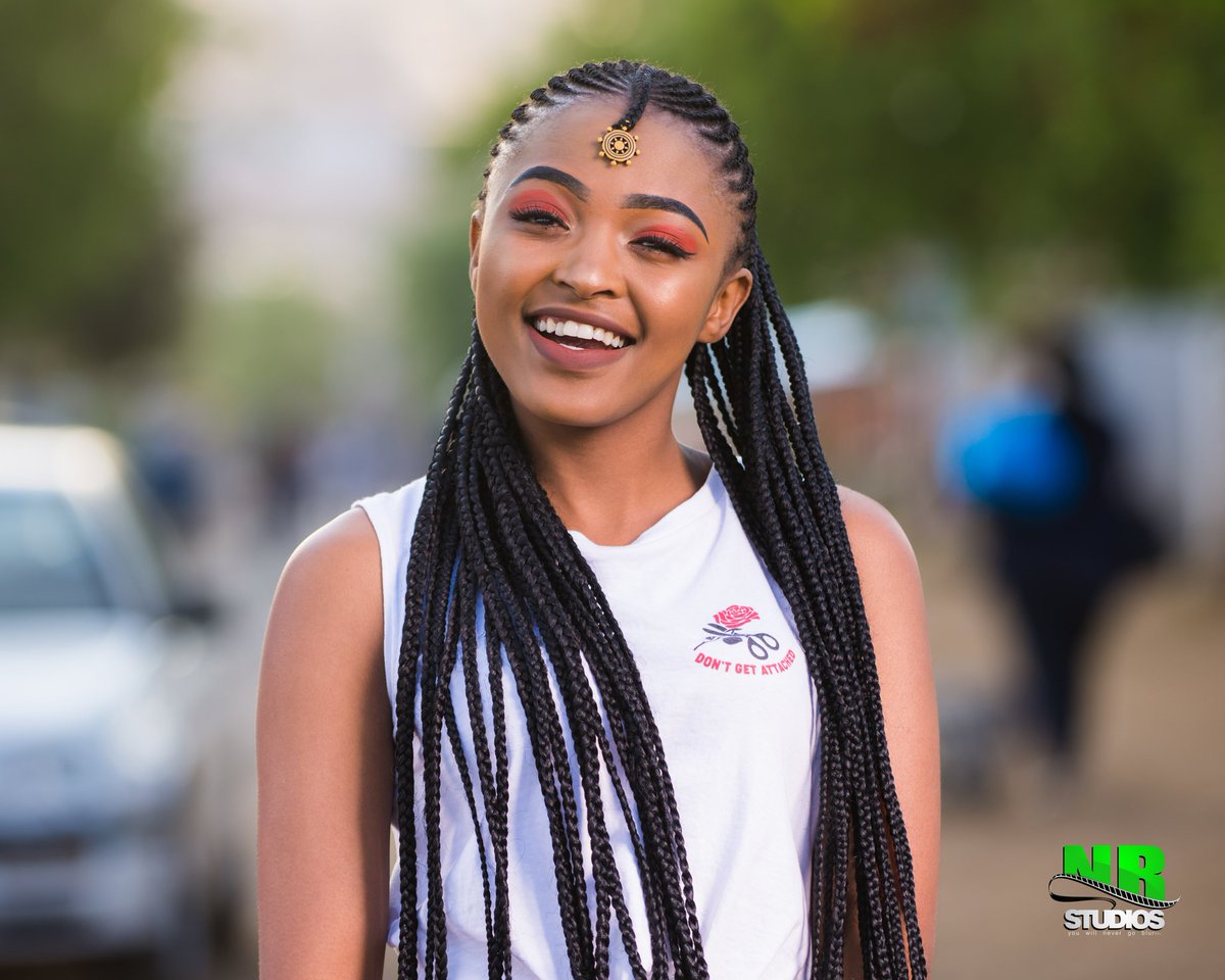 nrstudios_sa's tweet photo. Photoshoot with Urla... We just drove around searched for a location around Ivory Park (Midrand) around 4pm, she's not a model... But we did our best to come up with poses 🙈 #photography #photoshoot #sunnyday https://t.co/seAiqe6TVS