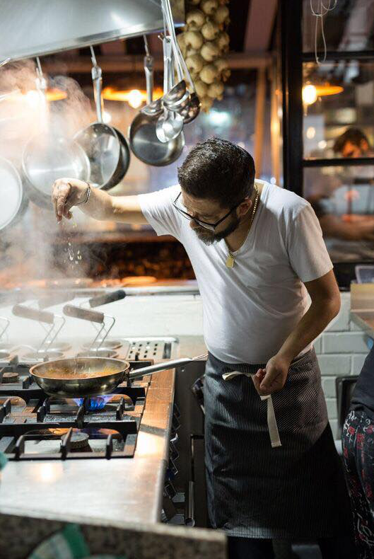 PonsonbyCentral's tweet photo. When this much care and attention goes into making the sauce, you know the pizza is going to be bellissimo. 
#dantespizzeria #NapoletanaPizza #therealthing https://t.co/PffymU8sph