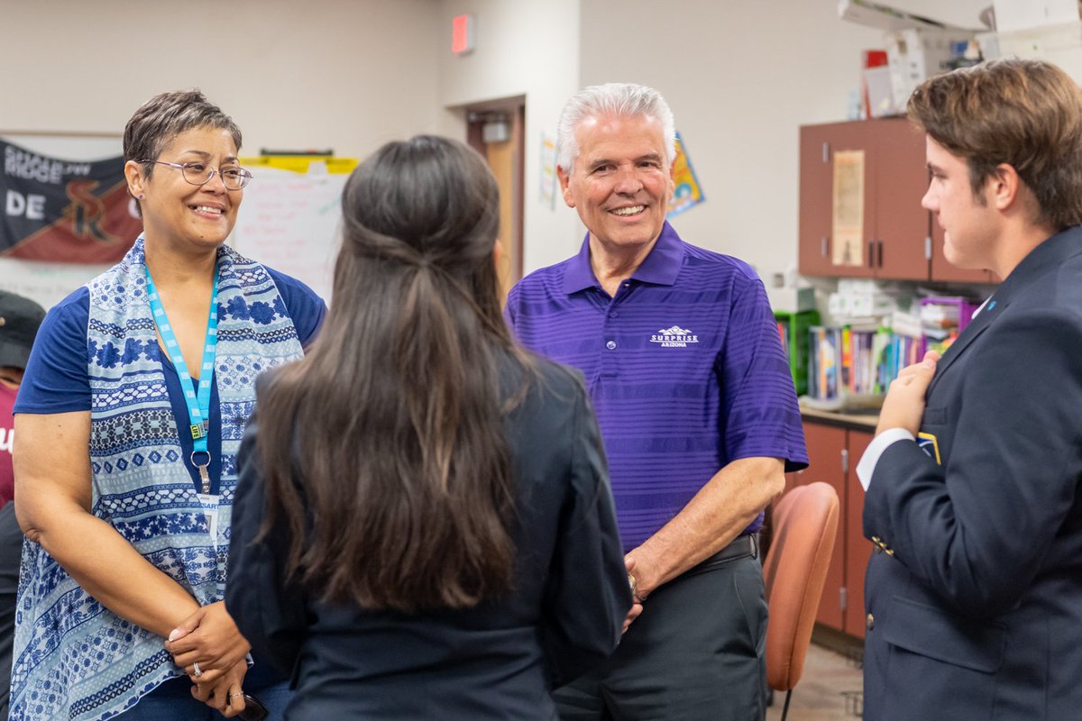 DysartUSD's tweet photo. .@ShadowRidgeHS @SRHS_DECA1 held a grand opening and ribbon cutting for their school store The Stable. Students staff @AZSurprise Mayor Skip Hall, council member Patrick Duffy, and gov. board member Traci Sawyer-Sinkbeil gathered to help celebrate. 📸https://t.co/JdmshQ1ZM9 https://t.co/hy0un0MB7c