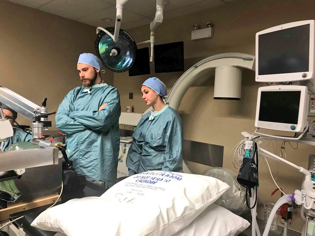 jrobin_rodgers's tweet photo. Followed a fantastic #compasm2019 with a great visit @BCCancer in Kelowna! Loved giving Rounds with my labmates and I'm feeling so inspired by all of our collaborative discussions! Also spent some time looking very seriously at some innovations in brachy! #ThisIsBrachytherapy https://t.co/VkuWJF3OkU