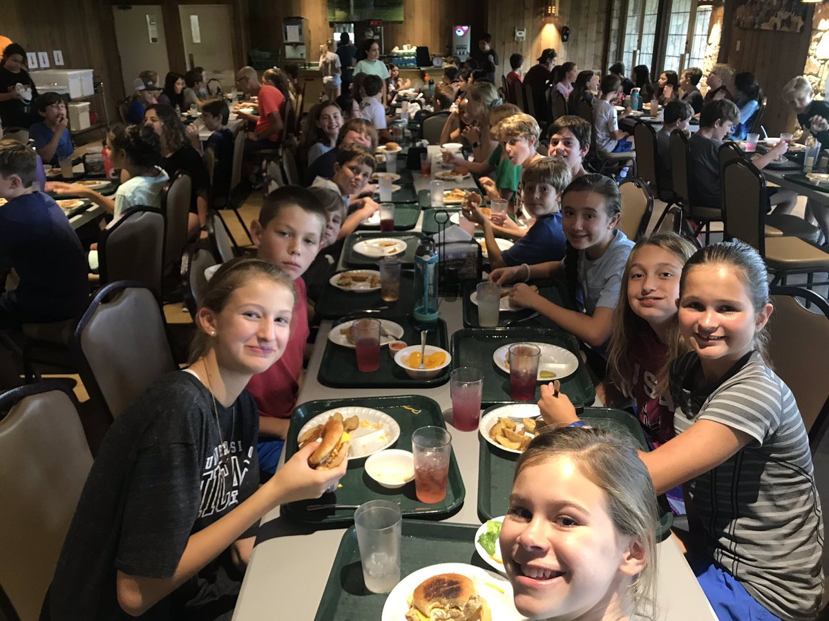sasMStrips's tweet photo. Eating well! Excited for upcoming afternoon activities https://t.co/oHRRV4zR3r