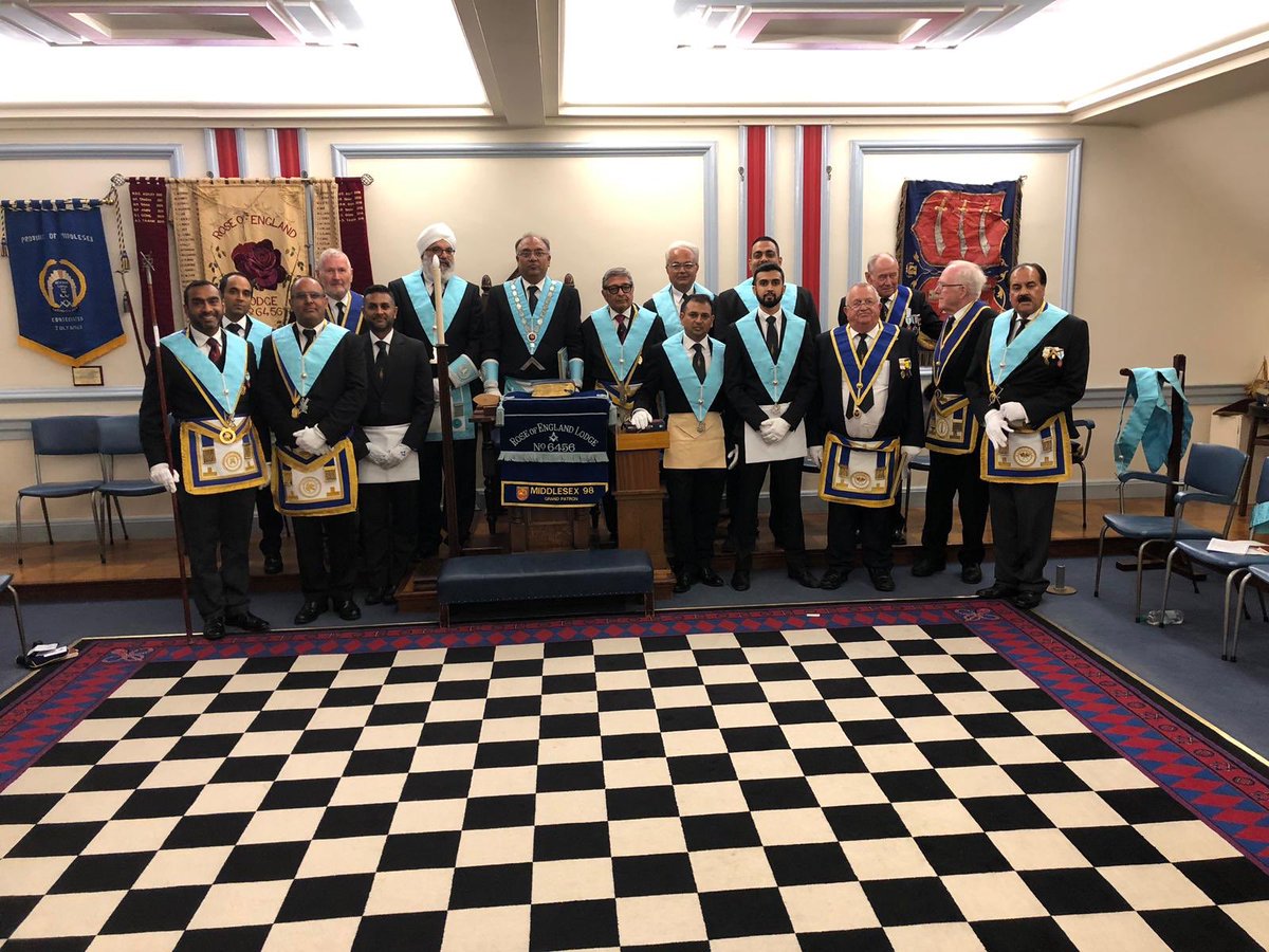 ROEL6456's tweet photo. An Installation, initiation and presentation of a 50 year certificate, all in one evenings work at Rose of England. #teamwork #middlesexmason https://t.co/0C2jxBH3eR