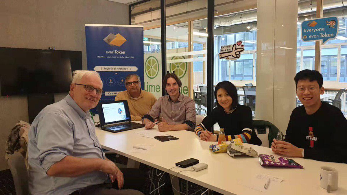 We held a Monthly Community Meetup in Amsterdam a few days ago! Glad to see the neverending interest from new faces! Thanks to Jan Robert Schutte for making this happen.