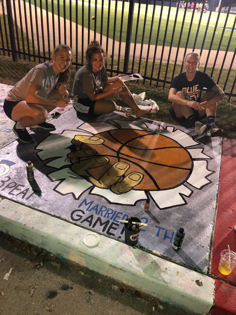 TrineWBB's tweet photo. Homecoming week: @TrineWBB will be defending โshipโ in the Lip Sync Battle and Sidewalk Competition from last year. Do more than just play basketball. ๐๐๐ค๐จ #5thYearStudentAssistant https://t.co/bVvbT1vRiQ