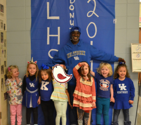 soundbeginnings's tweet photo. Happy National Custodian Appreciation Day! We are so grateful for everything Mr. Eric does for us. He keeps our building looking great! https://t.co/k0OmsCubGU