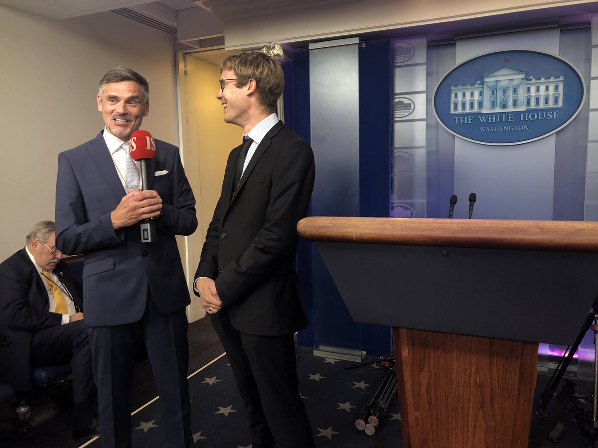 FinlandinUSA's tweet photo. President @niinisto and President Trump’s meeting at the @WhiteHouse is covered by various #Finnish medias. Follow the Presidents’ joint press conference live from 2pm: https://t.co/PHI5tfdomj #FINUS100 #Finland #WashingtonDC https://t.co/hTVysZbNUZ