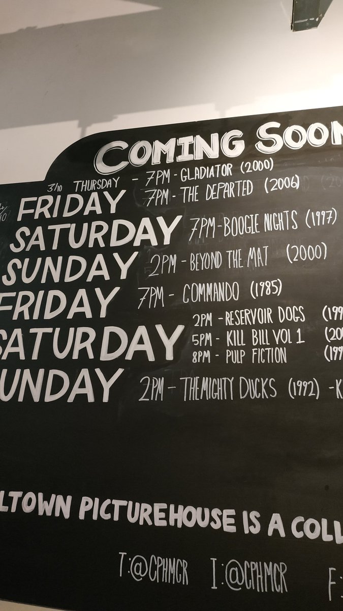 Squawk taproom ima jebeno kino, uzmeš pint sour dipe i ideš gledat komandosa. Razina epiknessa 70/7.