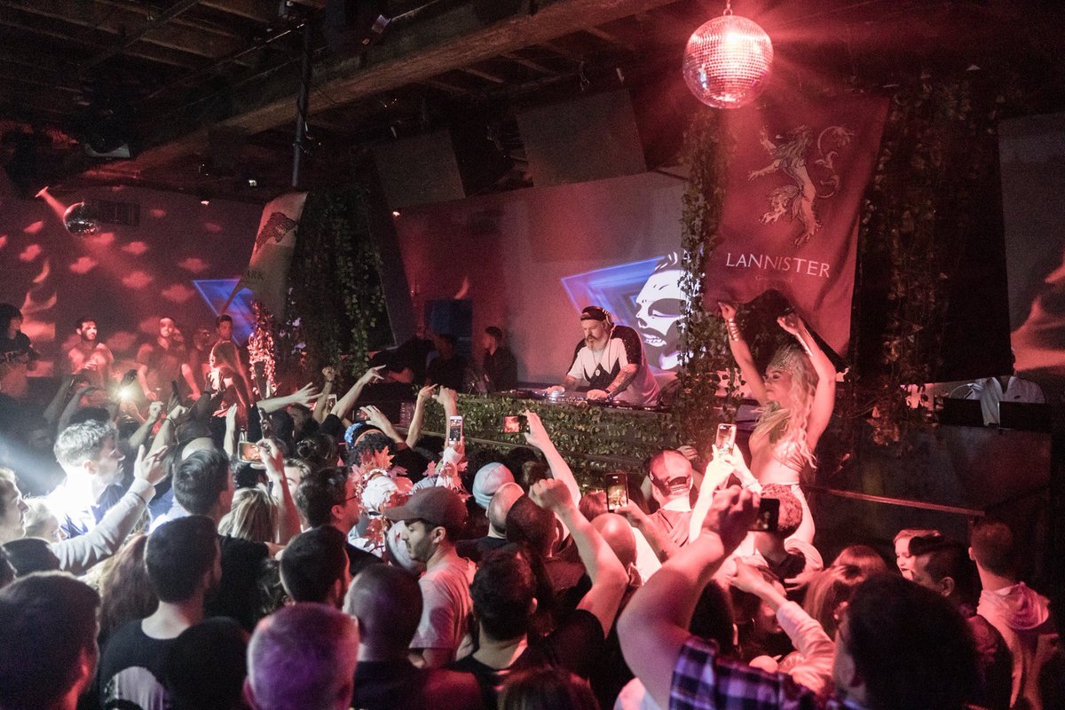 KristianNairn's tweet photo. @schimanskinyc, are you ready?! 🥳
This Friday I’m bringing my #RaveOfThrones show back to Brooklyn 😎 Here’s what went down last time 👇 https://t.co/ZK6JXX18u3