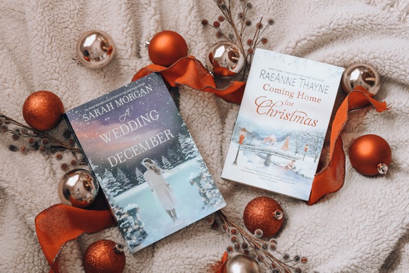 mckennatrahan's tweet photo. #ad If winter weather is far away, dive into these 2 fabulous books as you gear up for the holiday season.  They will get you in a festive mood and have you experiencing all the emotions! #ChristmasreadsBBoxx @raeannethayne @SarahMorgan_ 
https://t.co/JpGrKH2zhA https://t.co/kPCfSUQI1k