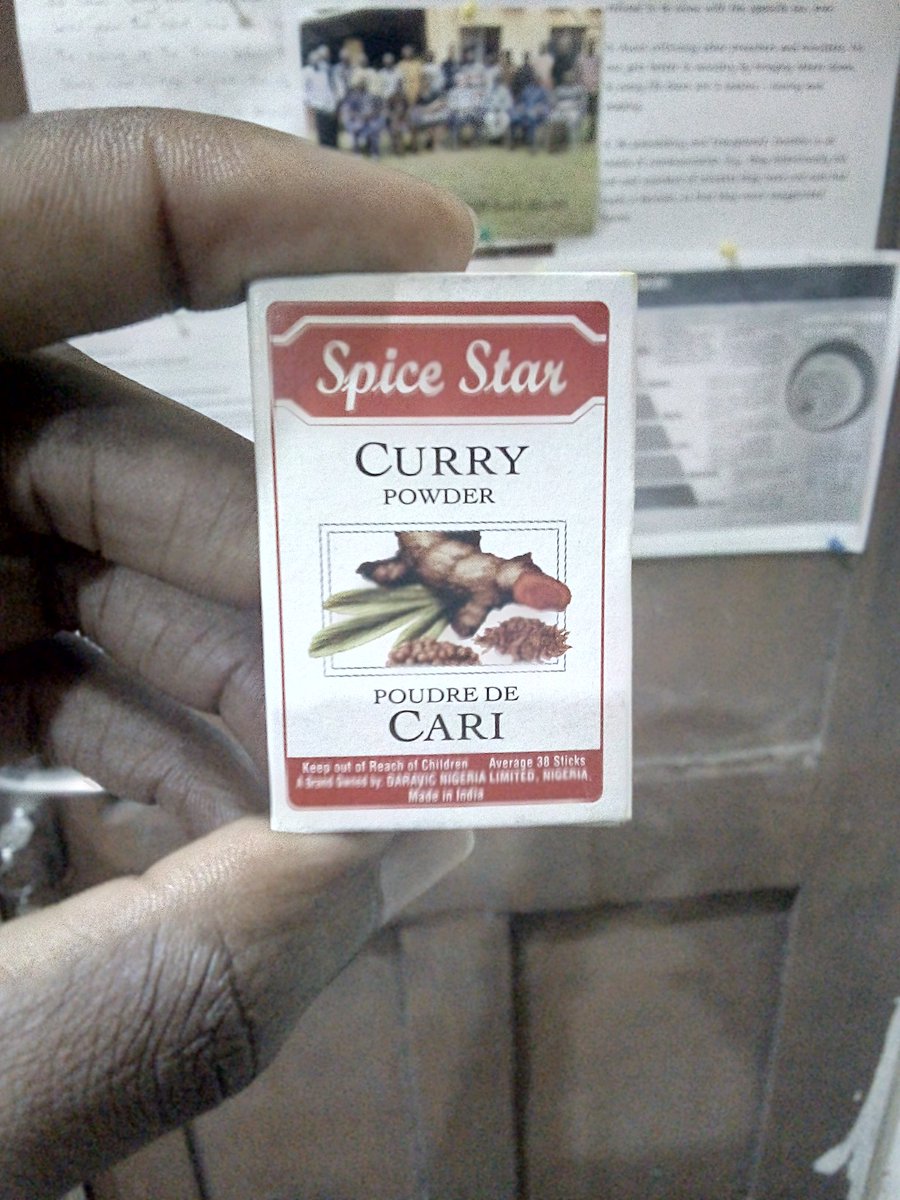 yinkaakinwale's tweet photo. Upon first glance, what would you think this is?
Exactly. Curry powder.
You would be wrong!
It's a box of matches. (See second image for scale).
#BrandingFails https://t.co/PIdfRTPLt7