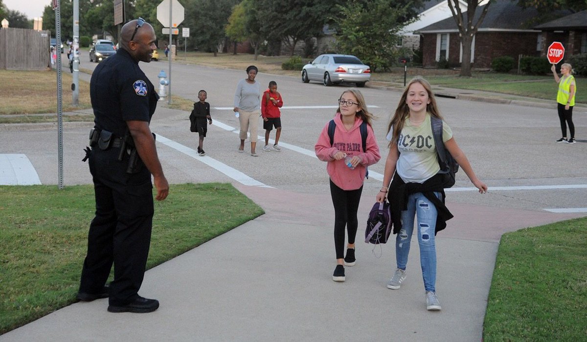 Officer C. Johnson tweet media