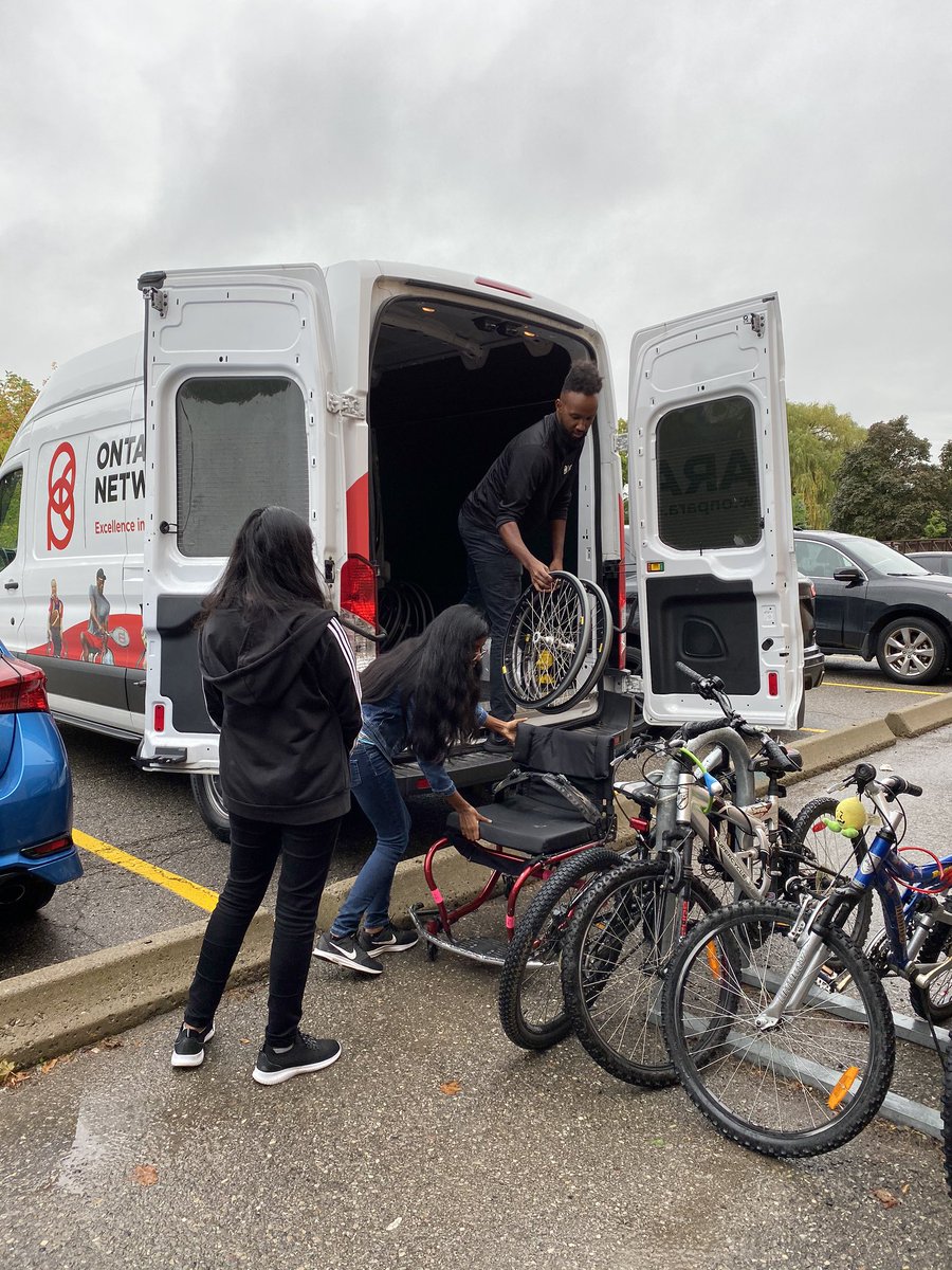 Mrs. Fera tweet media