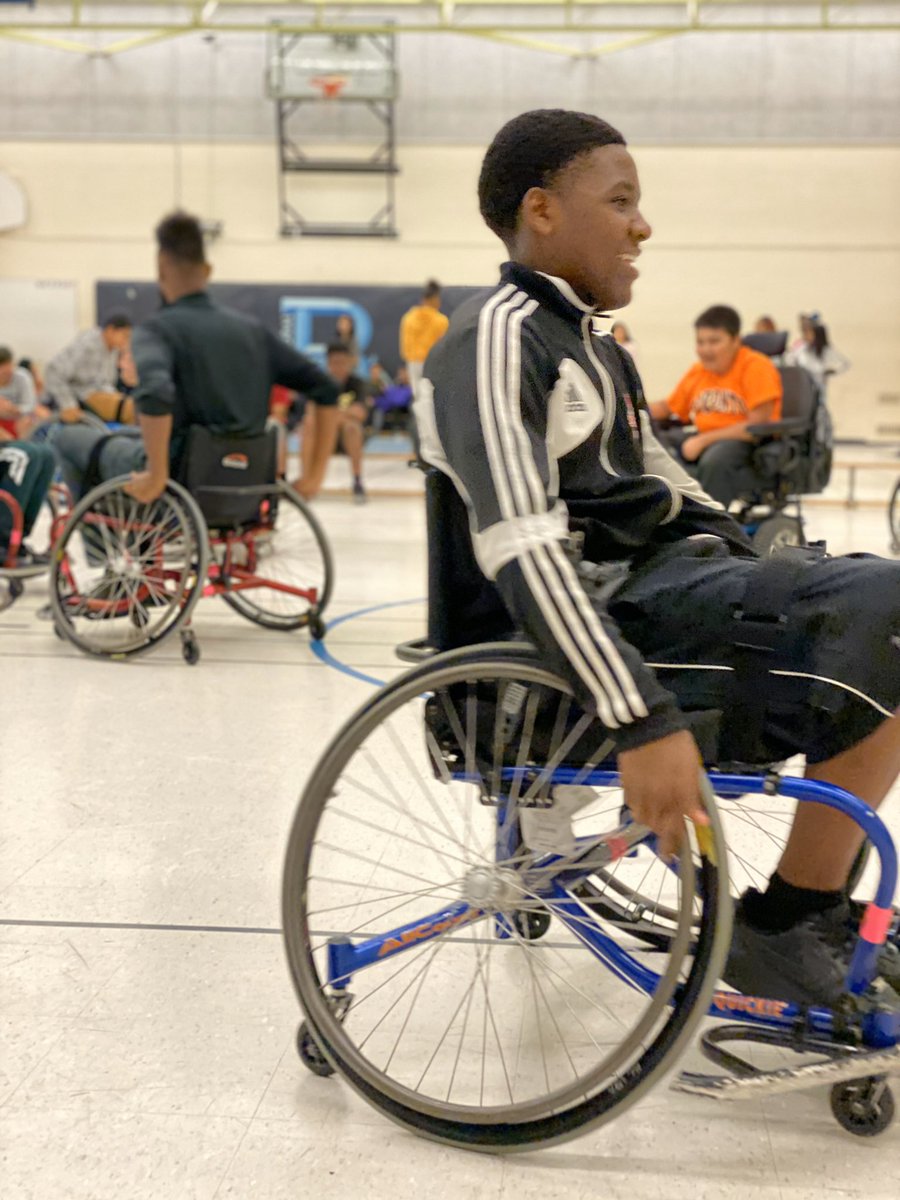 Mrs. Fera tweet media