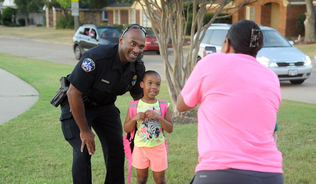 Officer C. Johnson tweet media