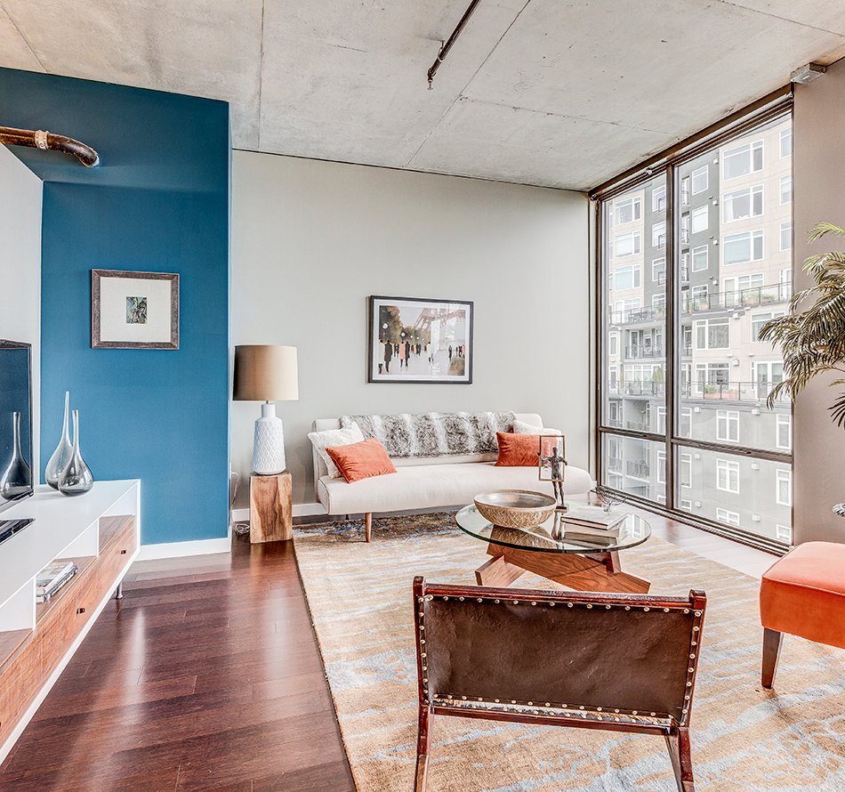 TheJoeLofts's tweet photo. Space is the first and most important thing in any home. A beautiful style means nothing if you have no room to maneuver. You’ll love our spacious floor plans. https://t.co/om0OUjXqOG https://t.co/9F9VKEtkqD