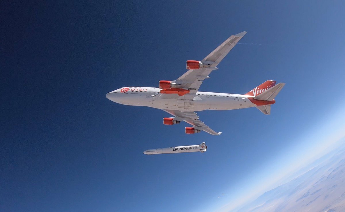 SpaceCornwall's tweet photo. @UKspace @BorisJohnson @10DowningStreet @spacegovuk @HIEScotland @CSkidmoreUK @Skyrora_Ltd @Snowdonia_aero #GoLaunch #LaunchUK @SpaceCornwall with @Virgin_Orbit https://t.co/pyqbrDlRa6