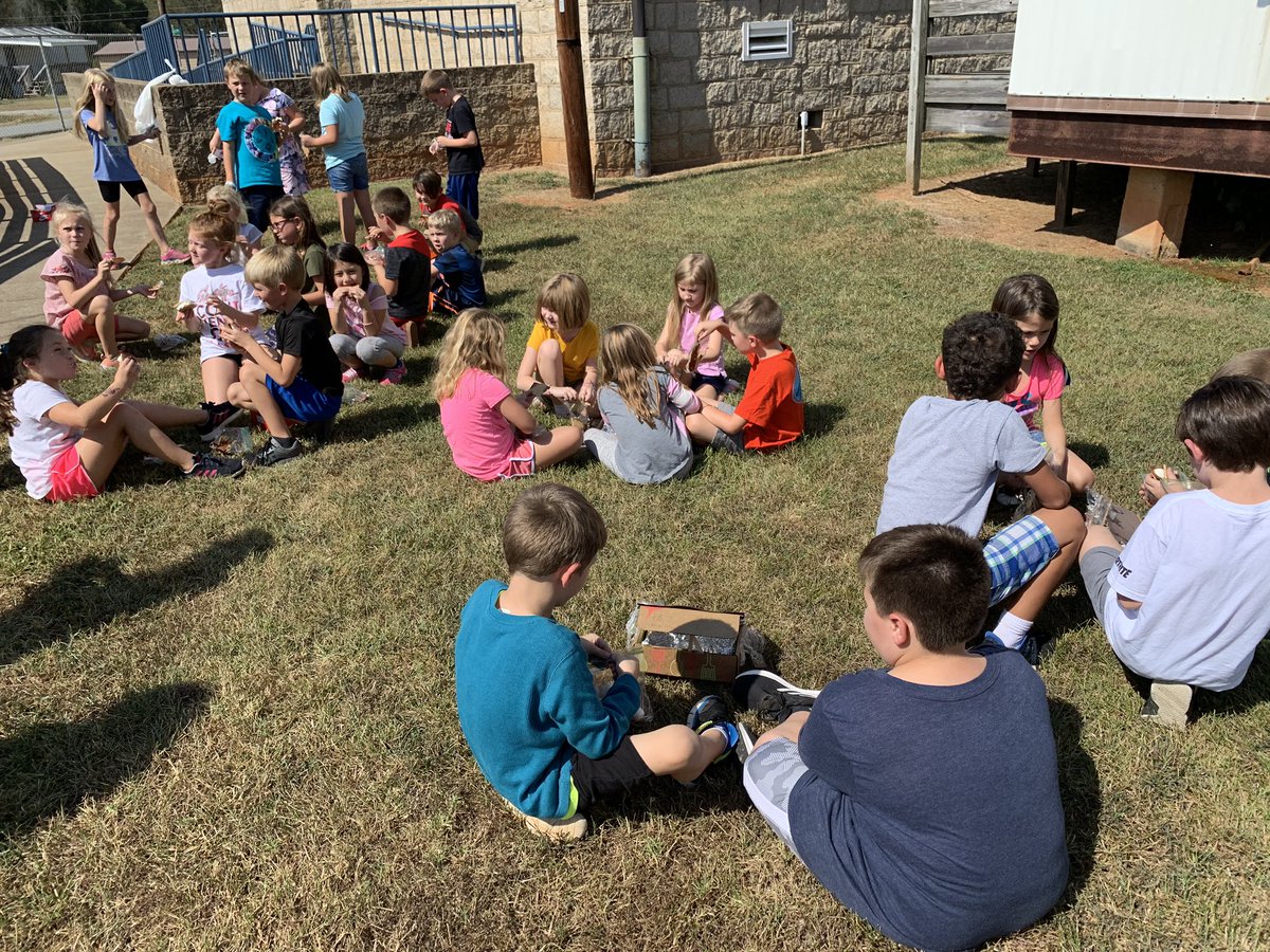 Brandi Bell tweet media