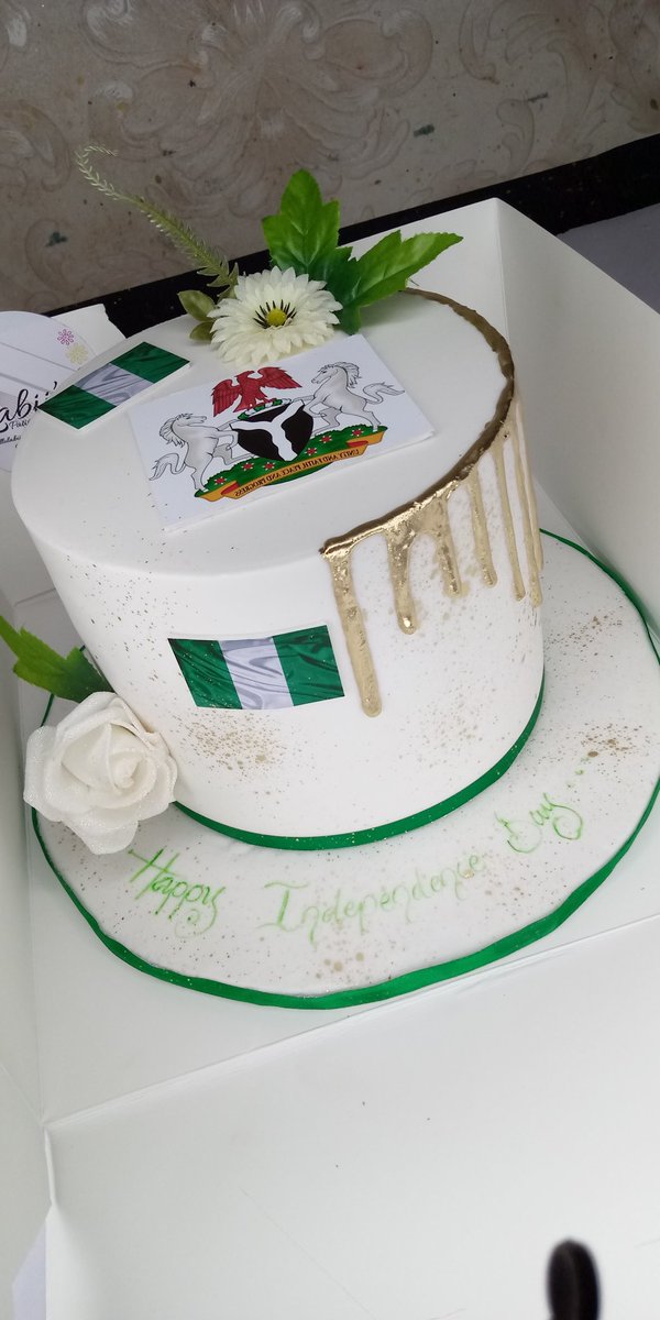 Ordered last night...😊

I enjoyed making this one.
#NigeriaAt59
#October1st #IndependenceDay #naijaat59 
Thank you Uju❤