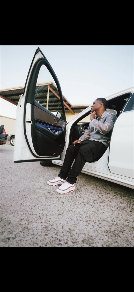 _everythingNIKE's tweet photo. hustle and motivate #blessed https://t.co/pQSCrVmIar