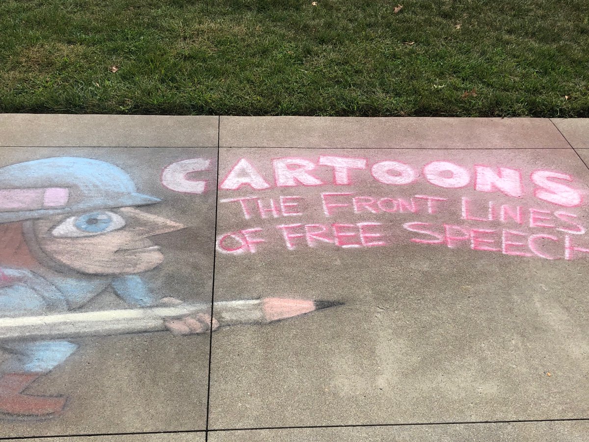 kathleenglosan's tweet photo. CXC 2019 Highlights: AAEC (Association of American Editorial Cartoonists) Chalk Drawings, part 1 (after a rainstorm)
#cxc #cxc2019 #cxc19 #AAEC #comics #books #graphicnovels #bonecomics #jeffsmith #reading #literacy https://t.co/POUV2kU2b6
