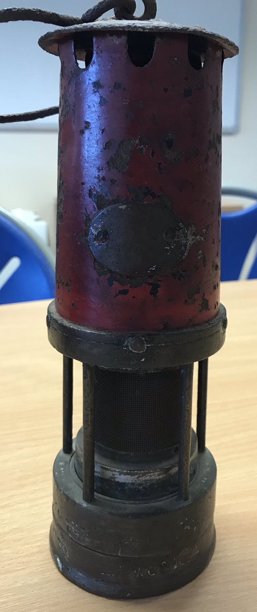 MandiB_'s tweet photo. Fun packed morning at #HaydockLibrary delivering two #LocalHistory class visits with a focus on #coalmining. Y6 pupils from @LeghValePrimary created thought provoking #haiku poems about what they had learned. Lots more class visits available to #SchoolsLibraryService subscribers https://t.co/dXEA2PeZwR