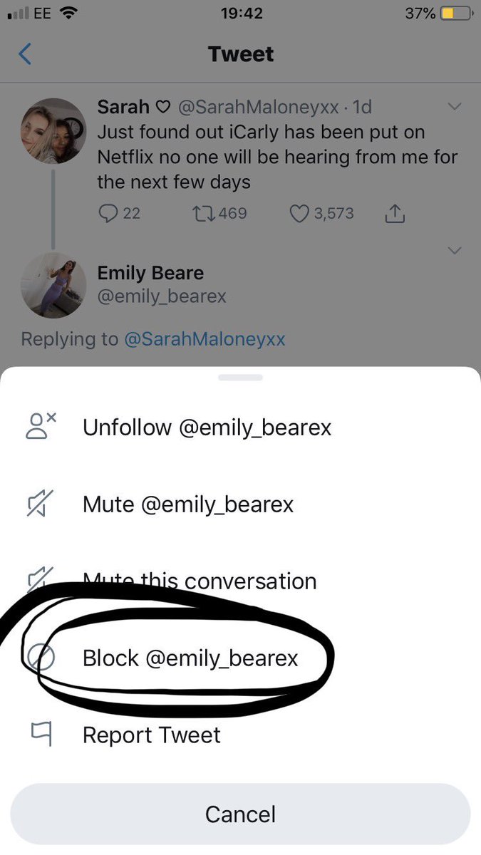 AliceMalcolmson's tweet photo. @emily_bearex @SarahMaloneyxx https://t.co/7JsyMKGmZU