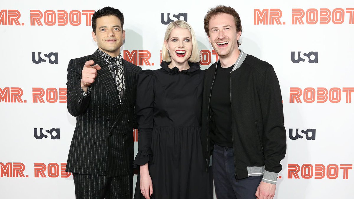 USANetwork's tweet image. Last night we took over the red carpet. Don&apos;t miss the Final Season of @whoismrrobot starting this Sunday at 10/9c on USA Network. usanet.tv/MrRobotParty