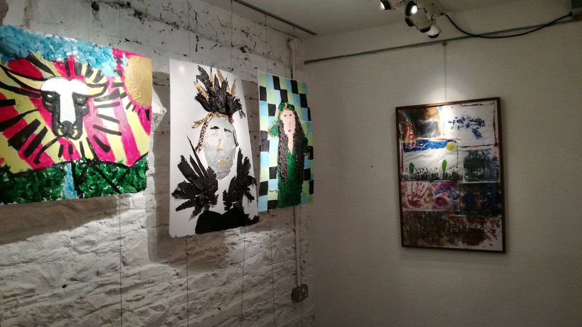 antainarts's tweet photo. Drop by this evening or for the rest of the week in the Basement Gallery for 'Anticlockwise' with @DundalkYouth  and @MAD_YT 

Join us as we celebrate the achievements of 132 young people from Dundalk, Drogheda, Ardee, Omeath, Meigh and Killean.
#louthchat https://t.co/K5PAKn95kV