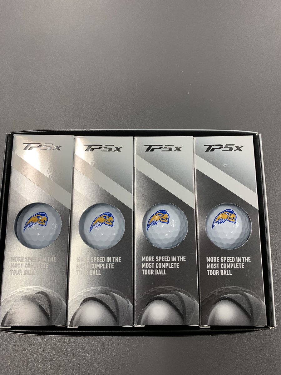 os_falcon_golf's tweet photo. New alignment sticks, gloves, divot tools, and golf balls are in. We have a ways to go still, but these arrivals always make me excited for the season. #FalconSwag #GolfSeasonNeverEnds https://t.co/BNNTQHADBS