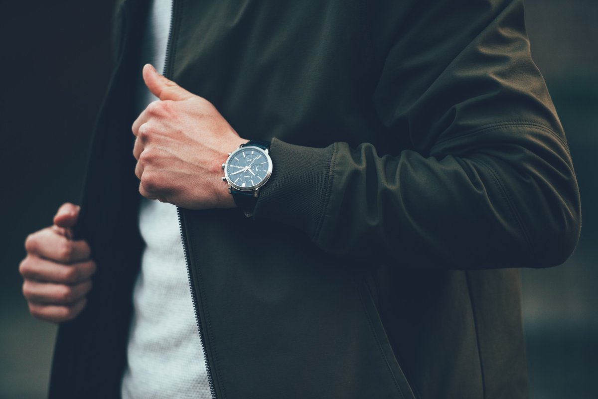 drop's tweet photo. #WatchGeeks— What’s on your wrist this #WristcheckWednesday? Let us know ⬇️ and see what others are wearing at https://t.co/AhDHfCtraC. https://t.co/Y3eOI96X2e
