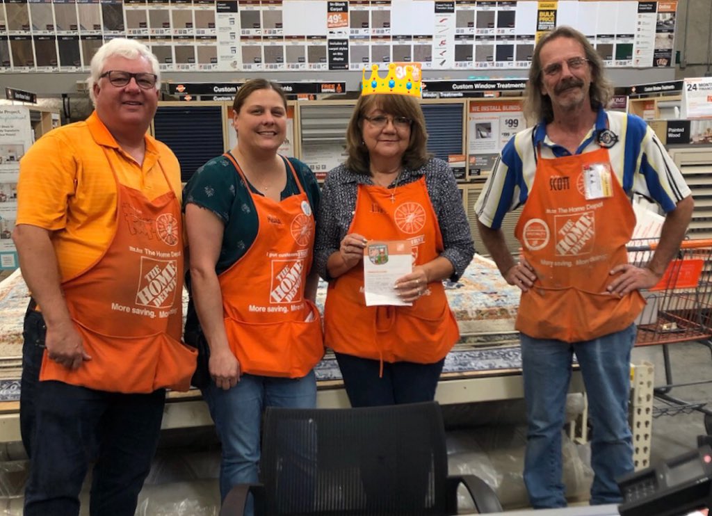 Huge shout out to Flooring Specialist Lisa for a huge week last week! Crushed her measure, lead, credit and sales goals! Thank you for you’re incredible service to our customers, keep up the great work! <a href="/Oscar86604735/">Oscar</a> <a href="/GarrisonPatti/">Patti Garrison</a> @Carrol_Craig14