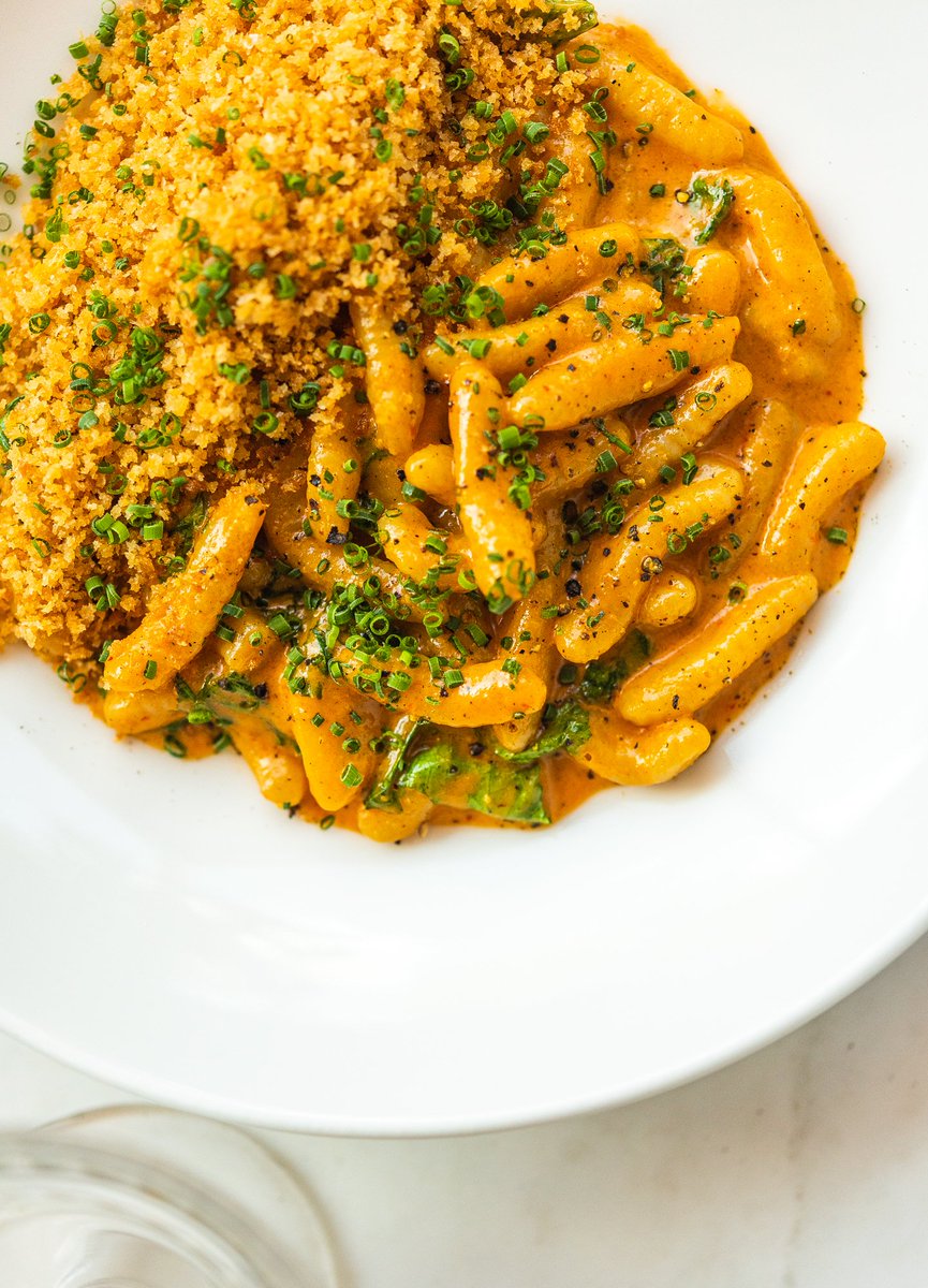 At the forthcoming Emilie’s, Vietnamese-American chef Kevin Tien is taking the opportunity to buck the “fusion” label and call out a double standard dc.eater.com/2019/10/2/2089…