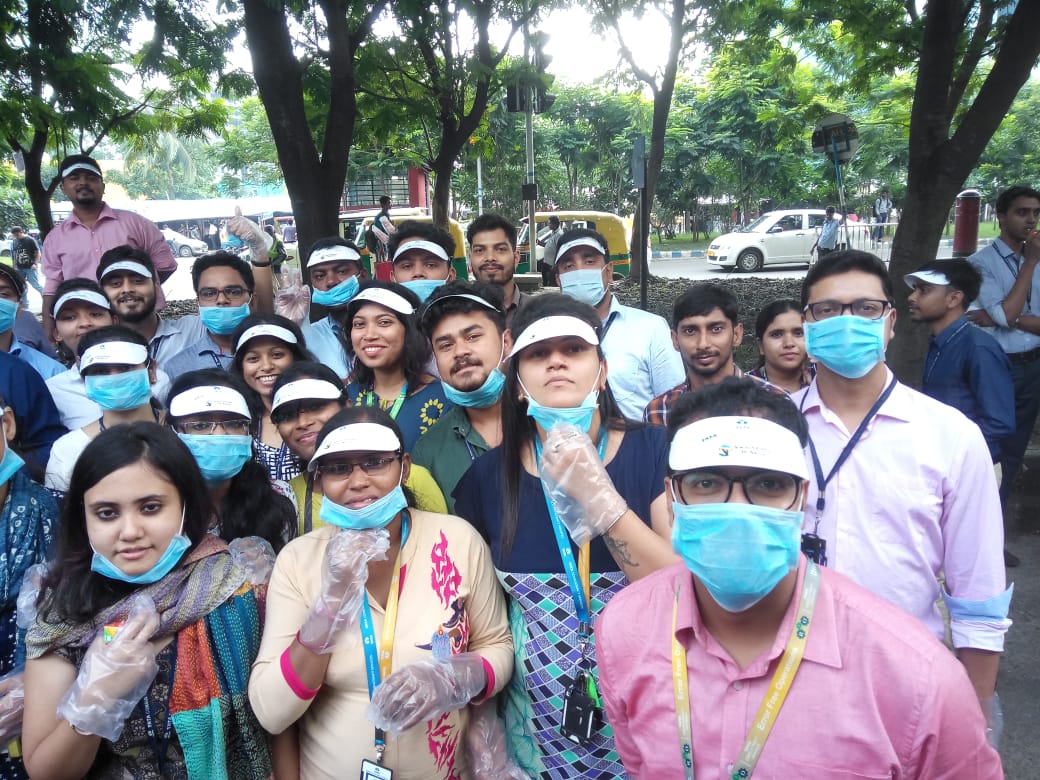 ParthaC1976's tweet photo. #TCSP4L activity continues  @Kolkata, #Swachhta Hi Seva #No Plastics Be Fantastic, 3 days, covering 2 areas, 300+ TCS GE volunteers, 1K+ hours effort 
@AnupamSinghal5 @tcsjohn2001 @RakeshDevpura @vivekjadon9 @sudeep_mazumdar  @ashok_pai @aasha2015 @People_TCS https://t.co/jF8rCEtANL