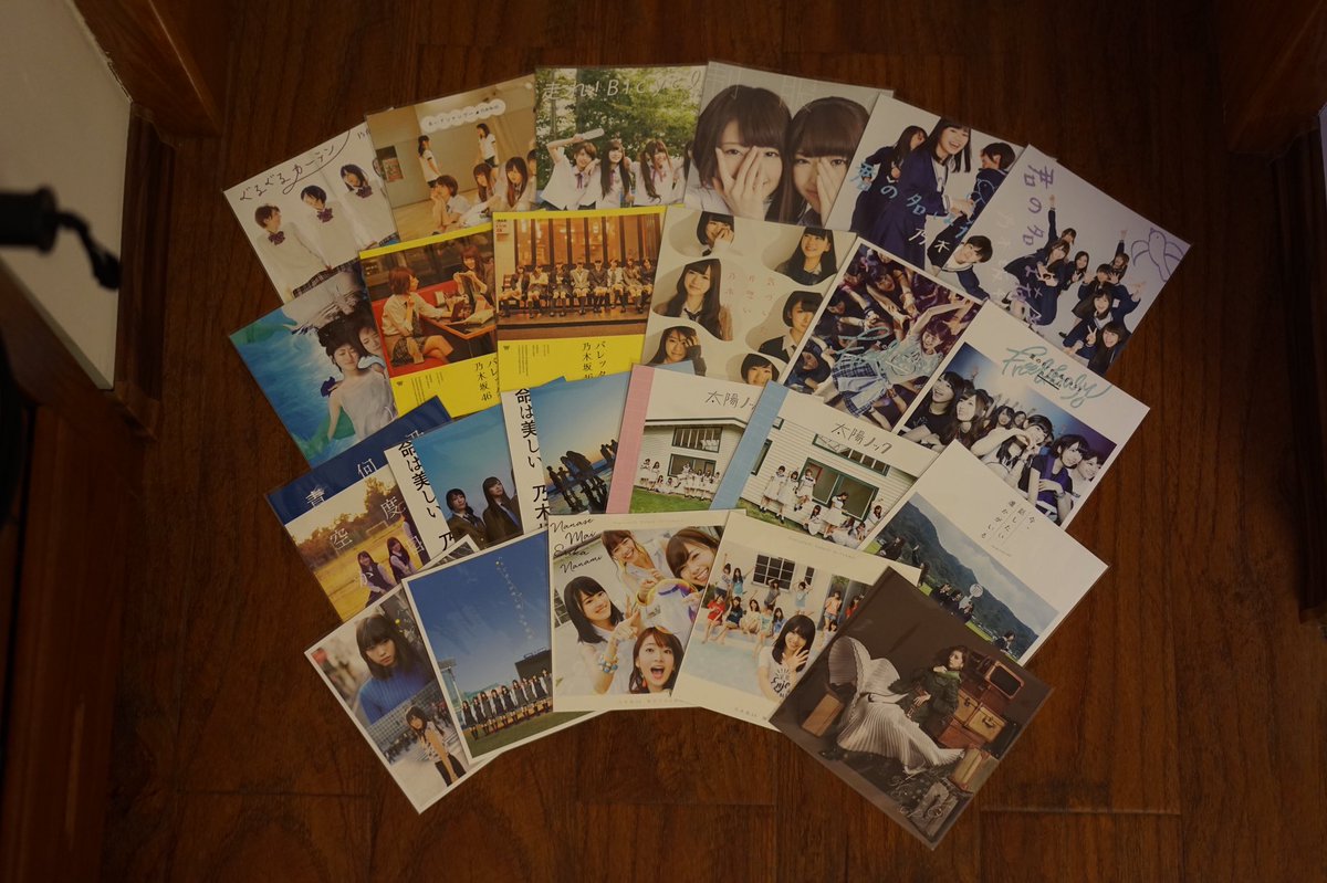MrRealFLY's tweet photo. #橋本奈々未 #乃木坂46awぜんぶ展 
女士的23张单曲封面明信片Get！又是想念女士的一天，说起来今天碰到这么多人，真的是人均桥推啊！
女士一定要健康幸福💕 https://t.co/r4Es8KgjHT