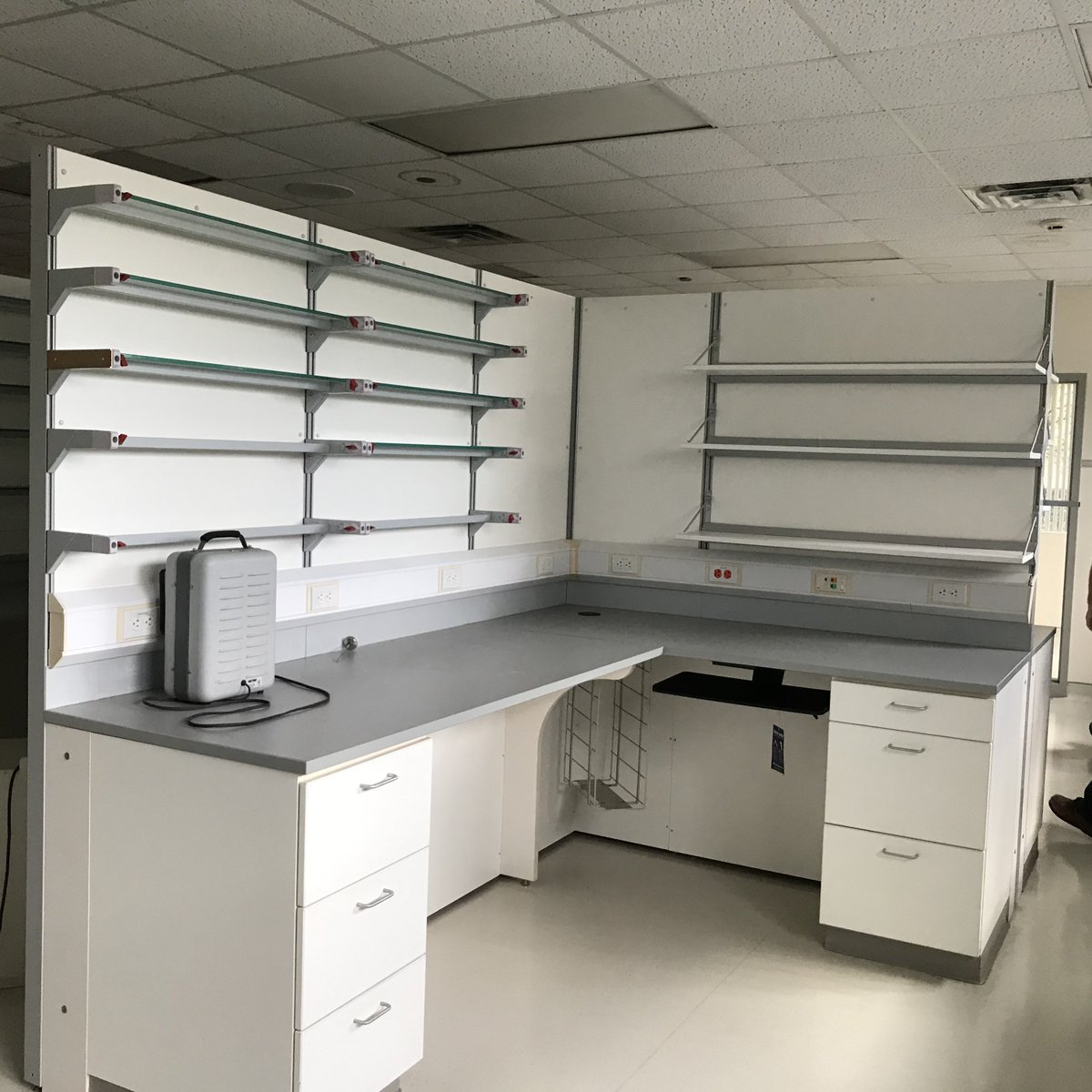 Thank you Dawn and Usha from #BioCT for touring our promising incubator space. So many new ideas for business development.