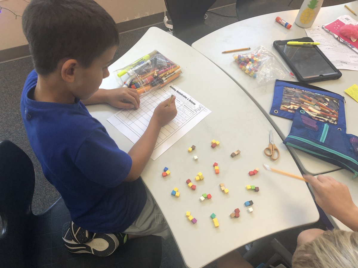dvonne_ray's tweet photo. Division has begun!!! Number cubes have SO many uses!
#mpempowered #misdproud https://t.co/sUvoqxVLQs