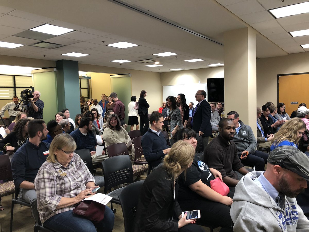 BethTownsendIWD's tweet photo. Standing room only at @EKDDesMoines Grand Reopening!  Outstanding facilities and take a look at the new men’s closet!  Well done @Marvin_DeJear and staff. https://t.co/EeOJqLaO6e