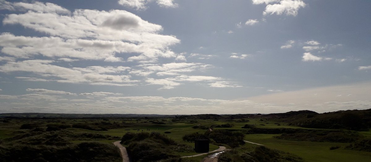 haggerzz's tweet photo. Outstanding final day @PGASWest #NorthDevonLinksFestival Playing the @SauntonGolfClub East course in the #AutumnSun It doesn't get much better!!! Thanks to all who made it so great. 👌 Well played team.... @Orbitalsignssw Matt Turner and Will Poole. Great few days. #lovegolf https://t.co/xhAJOjlRyG