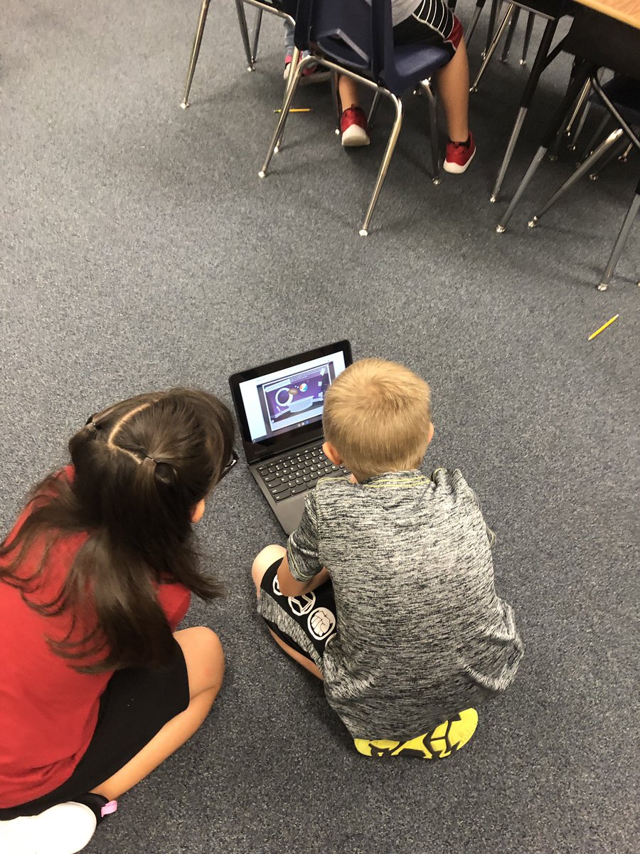 MrsCogar's tweet photo. Students exploring Matter using Virtual Lab in STEMscopes #kleinscience #eaglesonamission #ehrhardtelementary https://t.co/CN971RSpKk