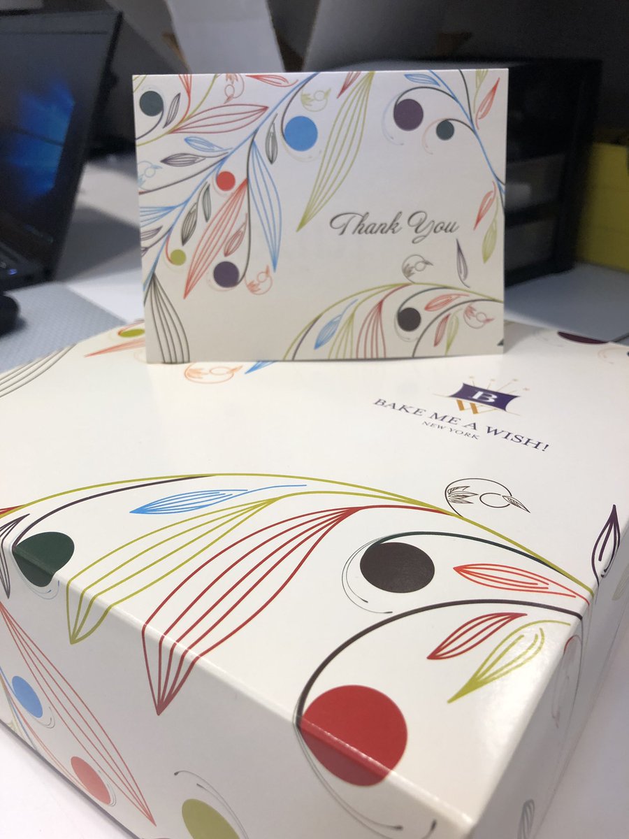 It’s always sweet to get recognition from <a href="/tracySprint/">TracysPrintDesigns</a>, especially in the form of cookies!  #Sprint #SprintDelightingCustomers #SprintLasVegas <a href="/SprintSilverado/">SprintSilveradoRanch</a> @Sprint4LV <a href="/noesrp/">Chad</a> <a href="/dwhita01/">Dave Whitaker</a>