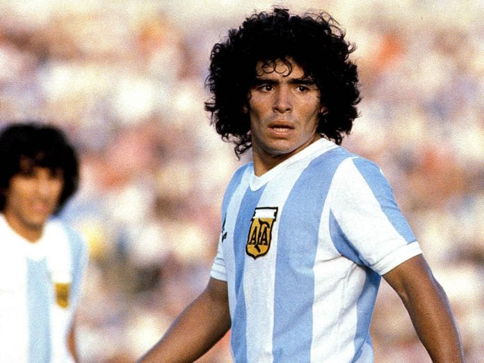 ElNacionalWeb's tweet photo. #ENDeportes Diez cosas que hay que saber sobre el documental de Maradona https://t.co/0G7wabw2MK  https://t.co/82833Iq1VC