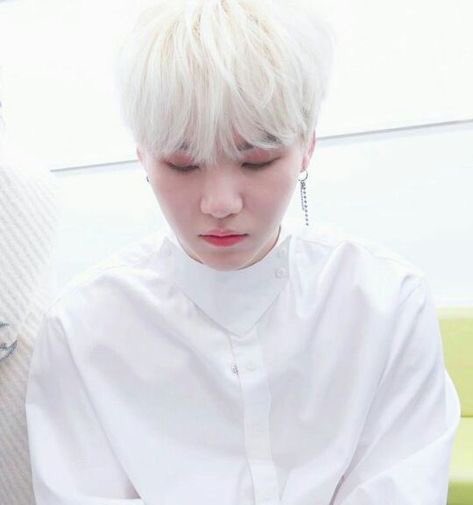 Yoongi Pics S Tweet Yoongi With White Hair A Thread