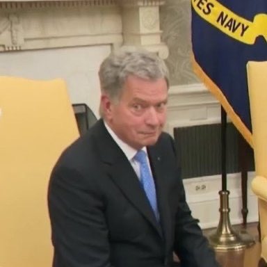 SweetPete423's tweet photo. *record scratch*

*freeze frame*

“Yup, that’s me. You’re probably wondering how I ended up in this situation.” #TrumpMeltdown https://t.co/RLwJHKDGLs