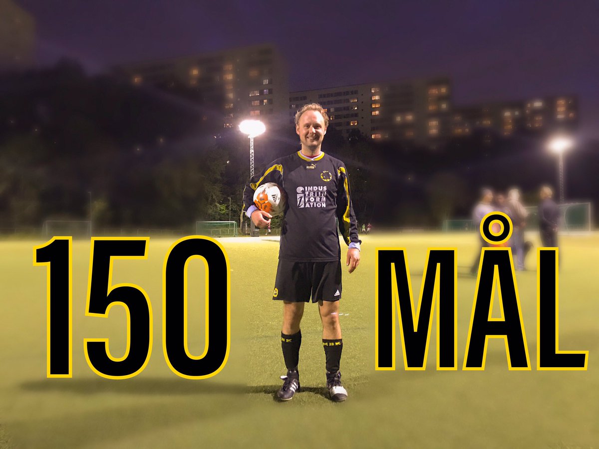 MBKHerr's tweet image. Klubbrekordet hade han redan men i helgens match mot FC Heden nådde han nästa milstolpe. 150 mål har Axel Sandquist nu gjort i seriespel för Mossen. Stort grattis och bra jobbat! #mossensbk #gbgfotboll #rastaochdalla