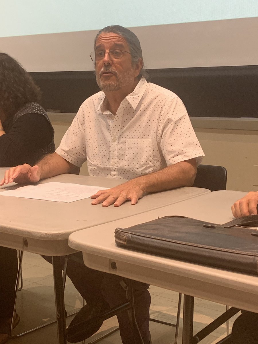 DrMeliCastillo's tweet photo. According to Xavier Totti, @LehmanCollege was the FIRST ethnic studies department outside of California &amp; the FOURTH in the country! And all of this was a result of student activism!

#hispanicheritagemonth #latinxheritagemonth 
#knowyourhistory 

@StudentLatinx @LehmanPresident https://t.co/z6LxCCb0SL